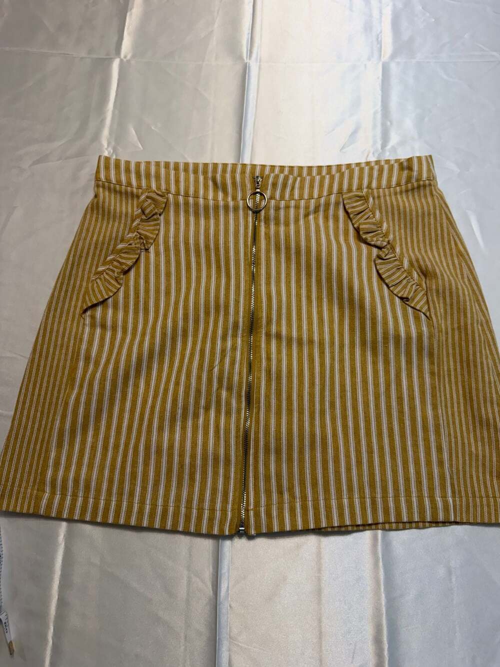 Milk & Honey Mustard Yellow White Striped Ring-Zip Ruffle Mini Skirt Size L
